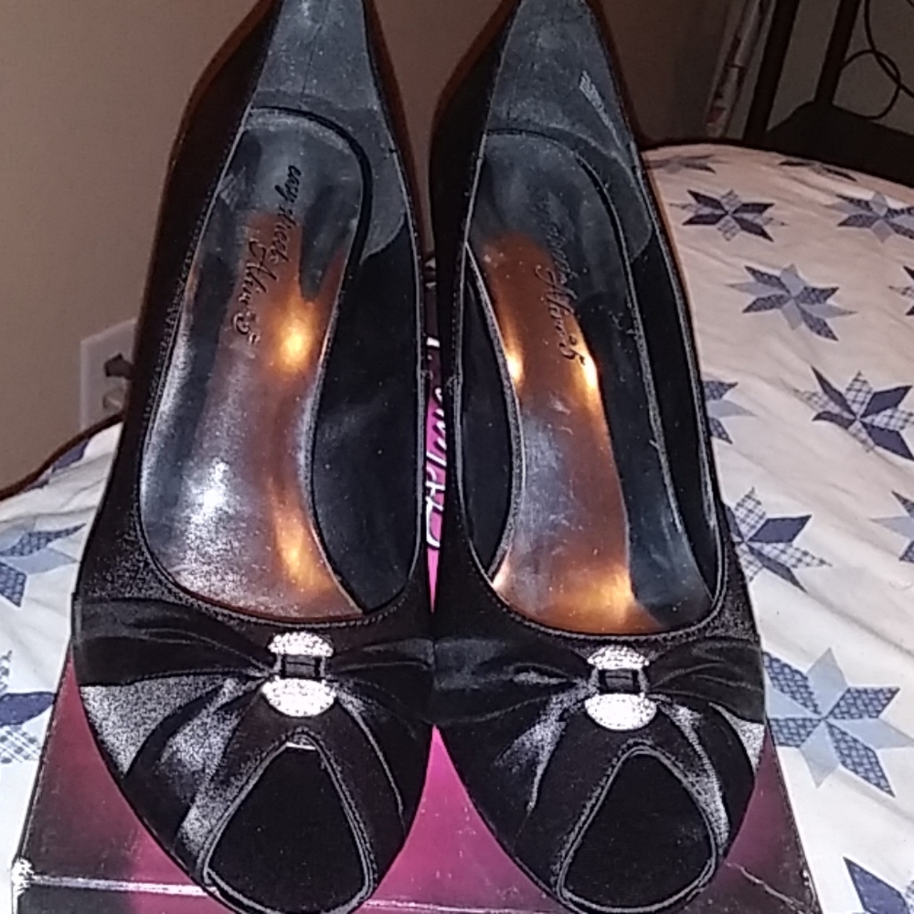 East street Black stain heels